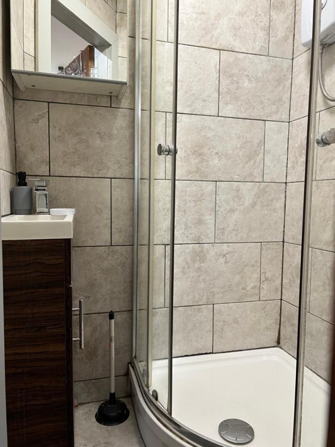 Flat 1 Cairo Street Daire Warrington  Dış mekan fotoğraf
